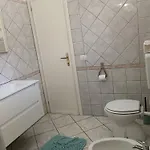 House * Όλμπια