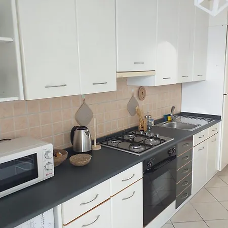 Apartament House *
